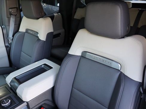 New 2026 GMC Hummer EV SUV image 16