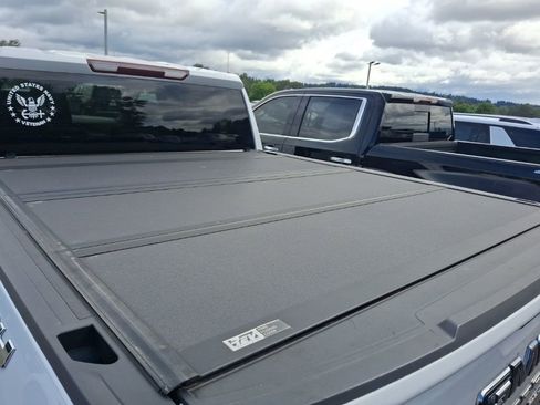 Used 2023 GMC Sierra 1500 Elevation AWD/4WD image 11