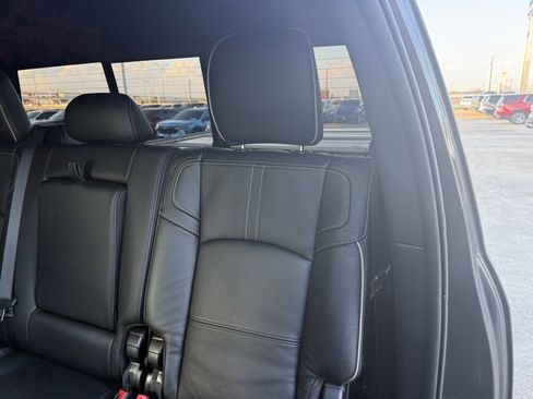 Used 2024 RAM 2500 Limited image 32