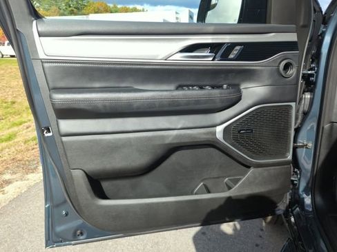 New 2025 Jeep Wagoneer Series II w/ Convenience Group I image 10