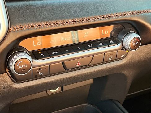 Used 2023 MAZDA CX-50 Meridian Edition w/ Apex Package image 16