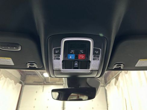 Used 2025 RAM 1500 Laramie image 38