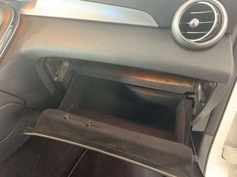 Used 2022 Mercedes-Benz GLC 300 4MATIC image 44