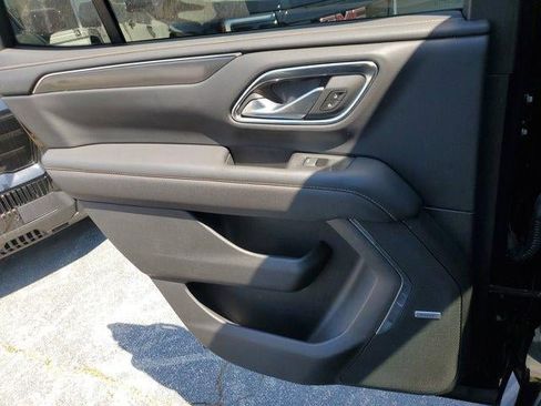 Used 2022 GMC Yukon AT4 image 11