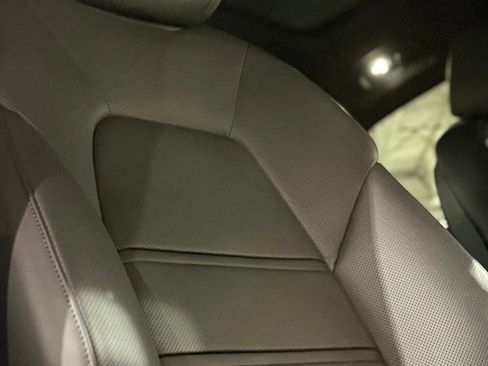 Used 2025 Porsche Cayenne Coupe image 60