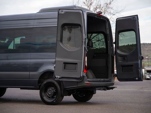 New 2025 Mercedes-Benz Sprinter 2500 image 10