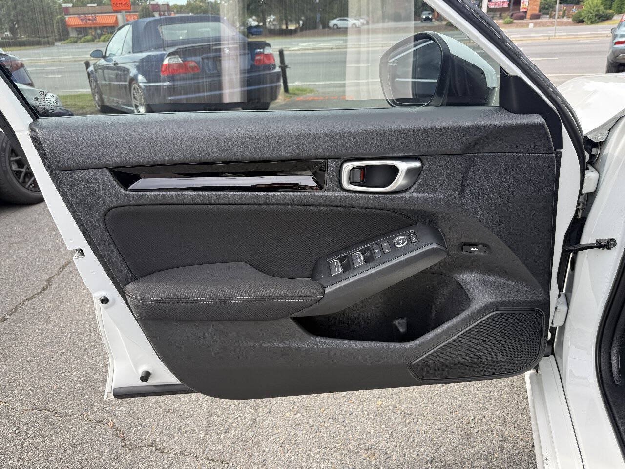 Used 2024 Honda Civic EX image 23