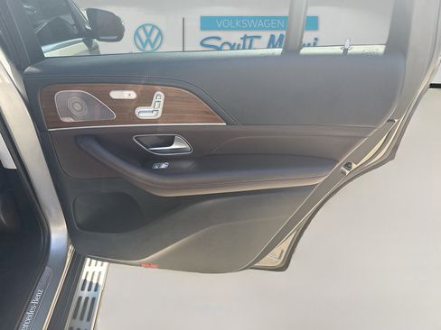 Used 2022 Mercedes-Benz GLS 450 4MATIC image 33