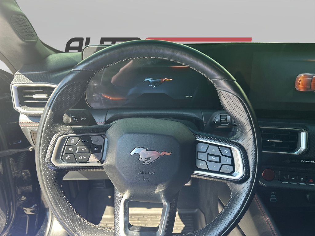 Used 2025 Ford Mustang Premium RWD image 12