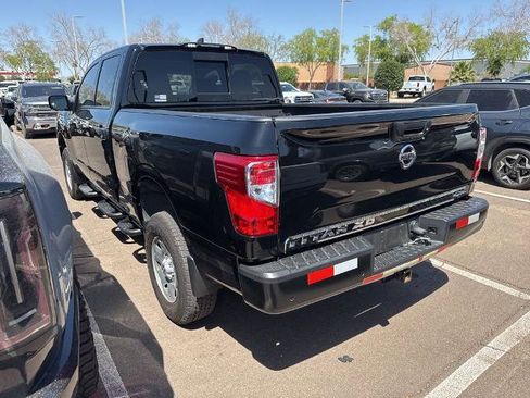 Used 2022 Nissan Titan S w/ HD Front GAWR Package image 4