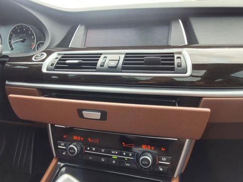 Used 2012 BMW 535i xDrive AWD/4WD image 32