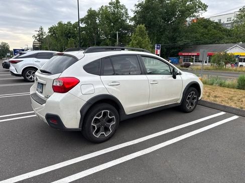 Used 2015 Subaru Crosstrek 2.0i Premium w/ Moonroof Package AWD/4WD image 12