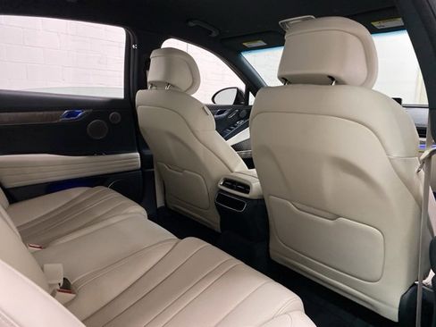 Used 2024 Genesis G80 image 20