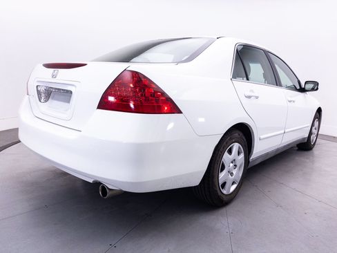 Used 2007 Honda Accord LX image 8