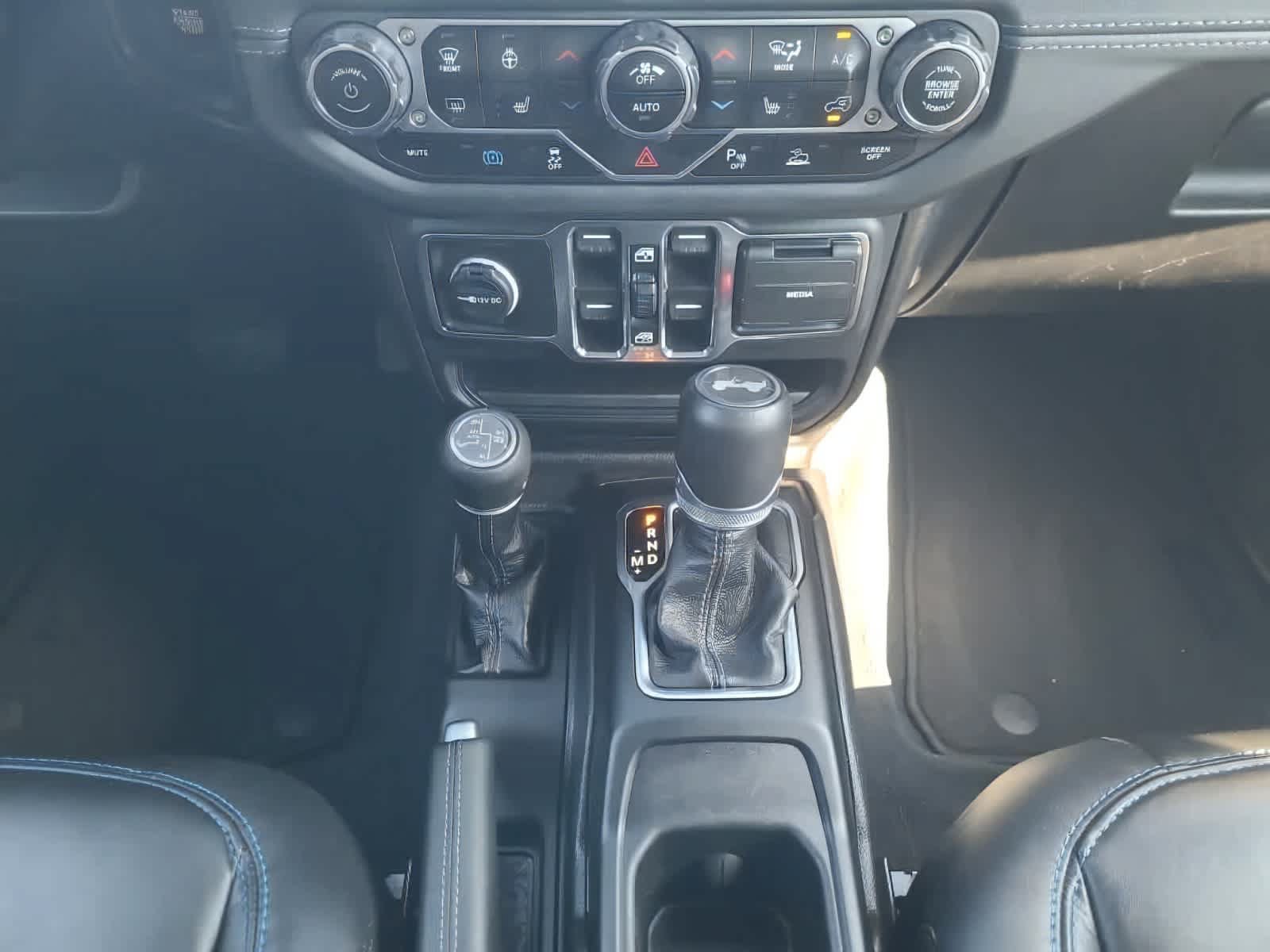 Used 2024 Jeep Wrangler High Altitude AWD/4WD image 13