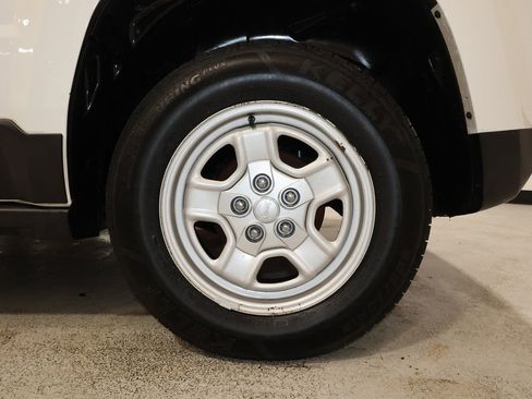 Used 2015 Jeep Patriot Sport w/ Power Value Group FWD image 20
