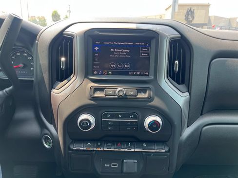 Used 2023 GMC Sierra 1500 Pro w/ Graphite Edition AWD/4WD image 25