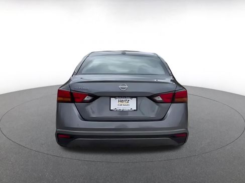 Used 2025 Nissan Altima 2.5 SV image 12