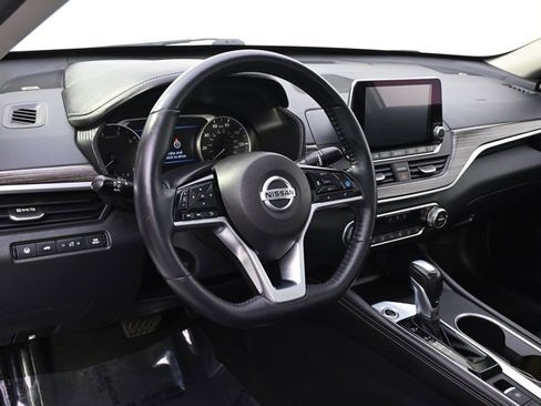 Used 2019 Nissan Altima 2.5 Platinum image 11