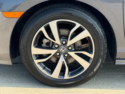 Used 2023 Honda Odyssey Touring image 5