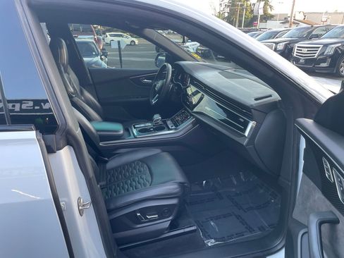 Used 2022 Audi RS Q8 4.0T image 39