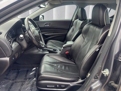 Used 2019 Acura ILX w/Tech 4dr Sedan w/Technology image 10