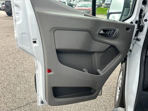 Used 2025 Ford Transit 250 Low Roof w/ Exterior Upgrade Package RWD image 9
