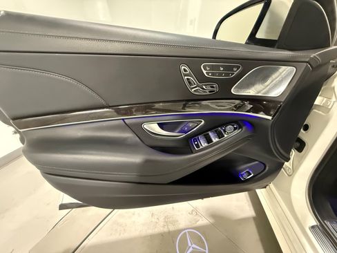 Used 2016 Mercedes-Benz S 550 Sedan image 23