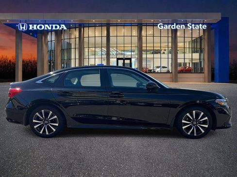 Used 2023 Honda Civic EX image 5
