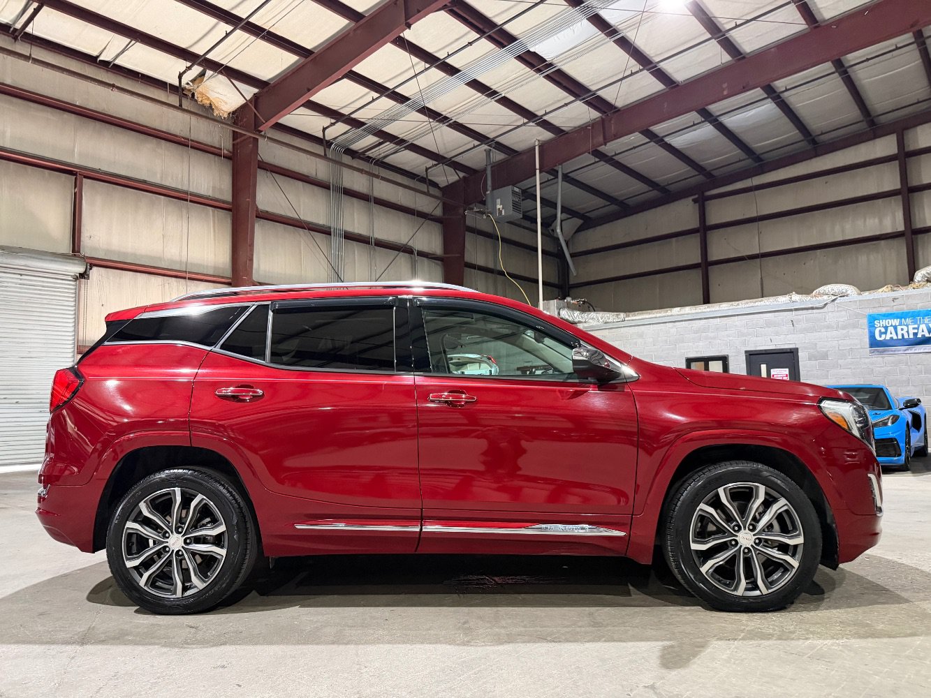 Used 2018 GMC Terrain Denali w/ Comfort Package FWD image 4