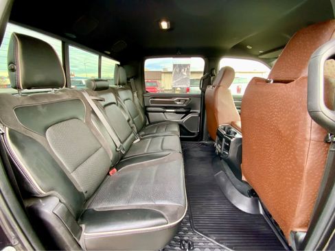 Used 2019 RAM 1500 Laramie image 28