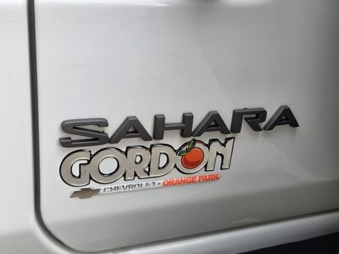 Used 2025 Jeep Wrangler Unlimited Sahara AWD/4WD image 18