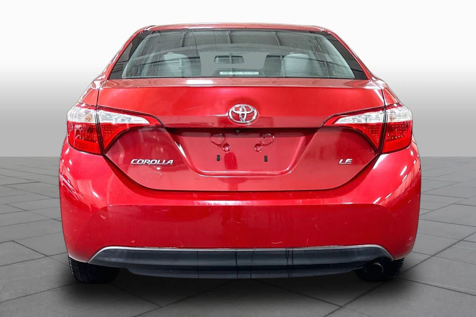 Used 2015 Toyota Corolla LE FWD image 4