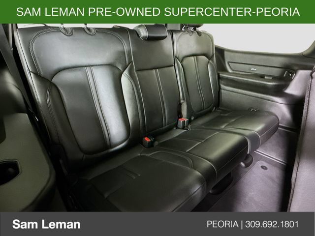 Used 2023 Jeep Wagoneer Series II AWD/4WD image 27