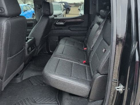 Used 2025 Chevrolet Silverado 1500 LT Trail Boss w/ Convenience Package II image 11