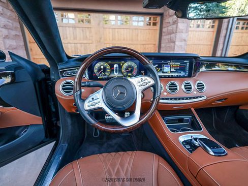 Used 2018 Mercedes-Benz S 560 Cabriolet image 50