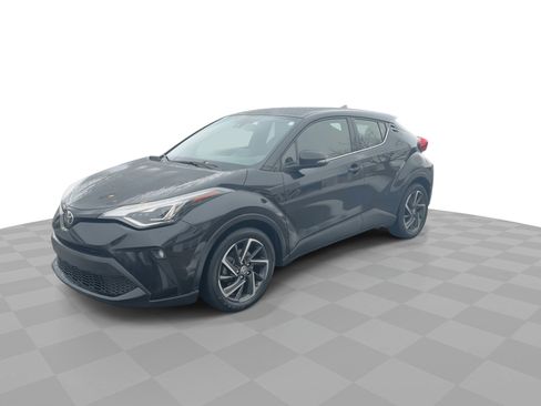 Used 2020 Toyota C-HR Limited image 4