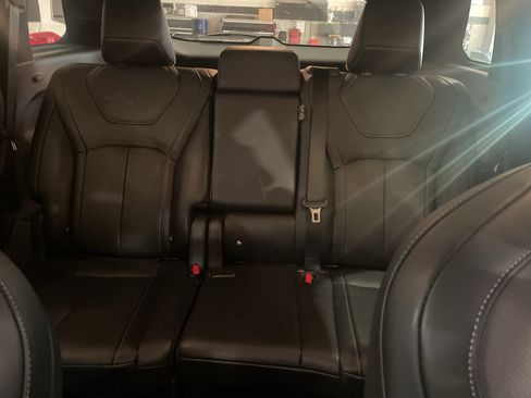 Used 2025 INFINITI QX60 Luxe w/ Black Edition image 13