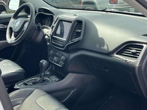 Used 2022 Jeep Cherokee Latitude Lux w/ Sun & Sound Group AWD/4WD image 26