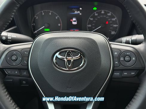 Used 2023 Toyota Corolla SE FWD image 17