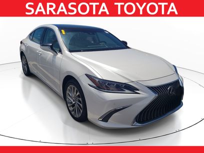 Used 2021 Lexus ES 350 Ultra Luxury w/ Accessory Package 2