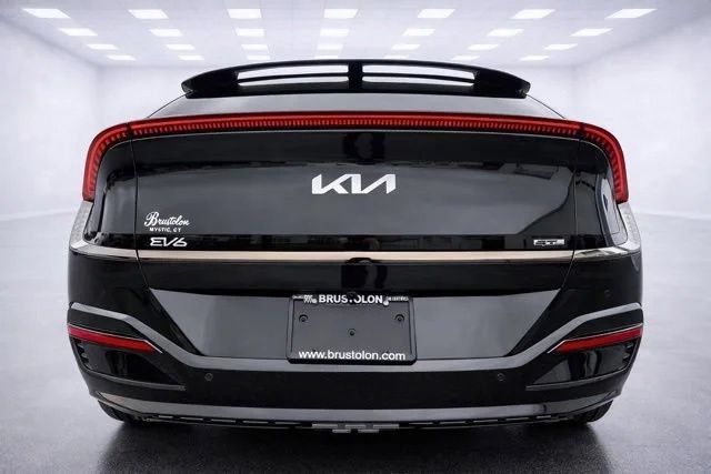 Used 2023 Kia EV6 GT-Line w/ GT-Line Suede Seat Package AWD/4WD image 8