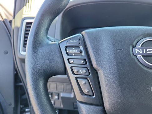 Used 2023 Nissan Frontier SV w/ Tow Package image 22