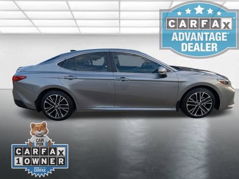 Used 2025 Toyota Camry XLE w/ Premium Package image 31