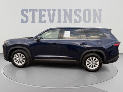 Used 2026 Toyota Grand Highlander AWD image 2