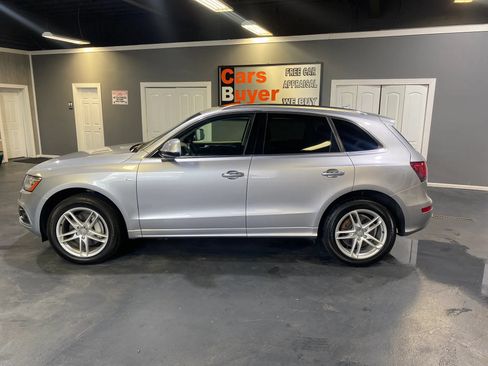 Used 2016 Audi Q5 3.0T Premium Plus w/ Technology Package AWD/4WD image 3