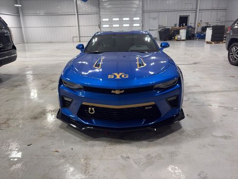 Used 2016 Chevrolet Camaro SS image 2