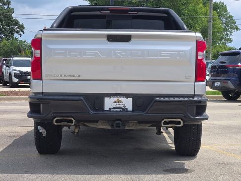 Used 2021 Chevrolet Silverado 1500 LT Trail Boss w/ Convenience Package II AWD/4WD image 12