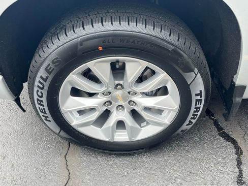 Used 2022 Chevrolet Silverado 1500 Custom image 6