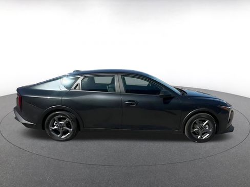 Used 2025 Kia K4 LXS image 16